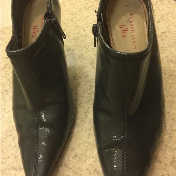 Anne Klein pointed gray booties - Picture 3 of 8